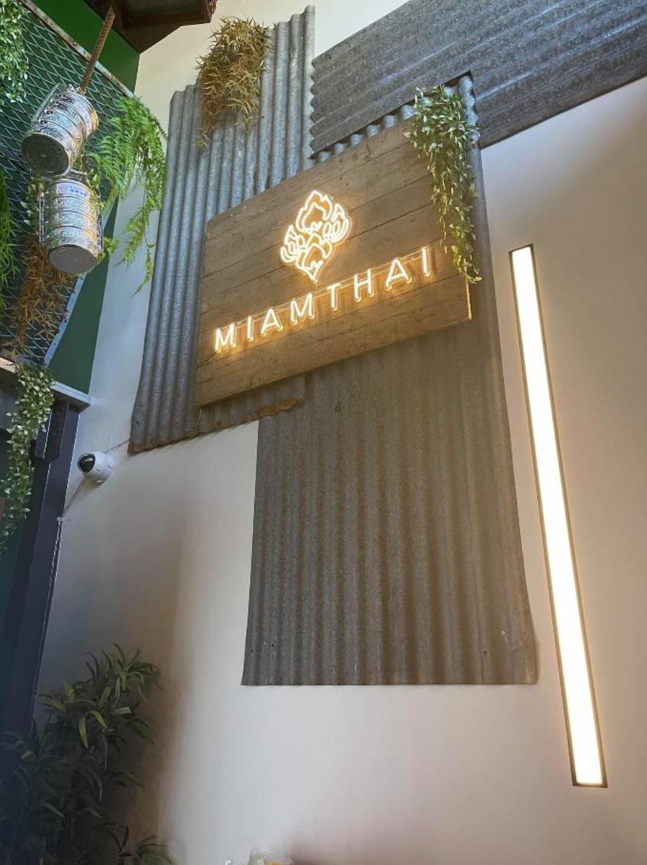 Restaurant Miam Thaï - Luminaire restaurant 1,50m dimmable